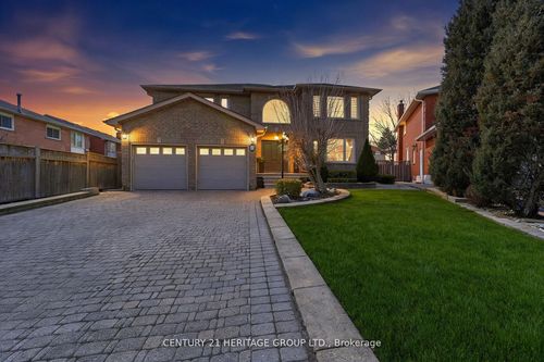 12 Lavinio Crt, Maple, ON, L6A1V8 | Card Image