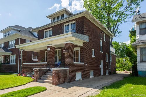 214 Worcester Pl, Highland Park, MI, 48203-5224 | Card Image