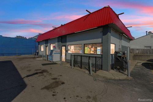 22600 Dequindre Rd, Warren, MI, 48091-2187 | Card Image