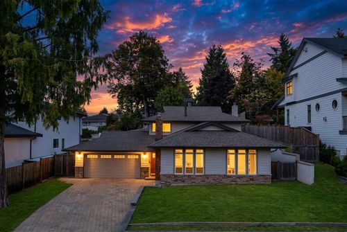 18143 57a Ave, Surrey, BC, V3S1J7 | Card Image