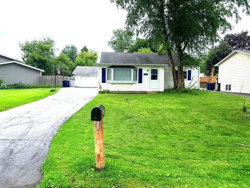 18148 W Valley Dr, Grayslake, IL, 60030-1957 | Card Image