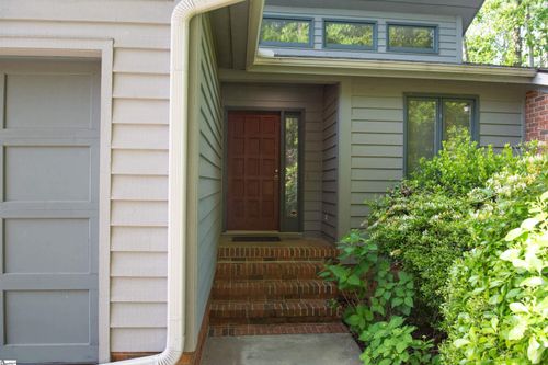 154 Poplar Knoll Dr, Moore, SC, 29369-9203 | Card Image