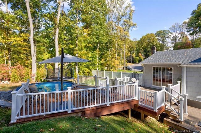 7 Red Oak Ln, House other with 4 bedrooms, 3 bathrooms and null parking in Norwalk CT | Image 33