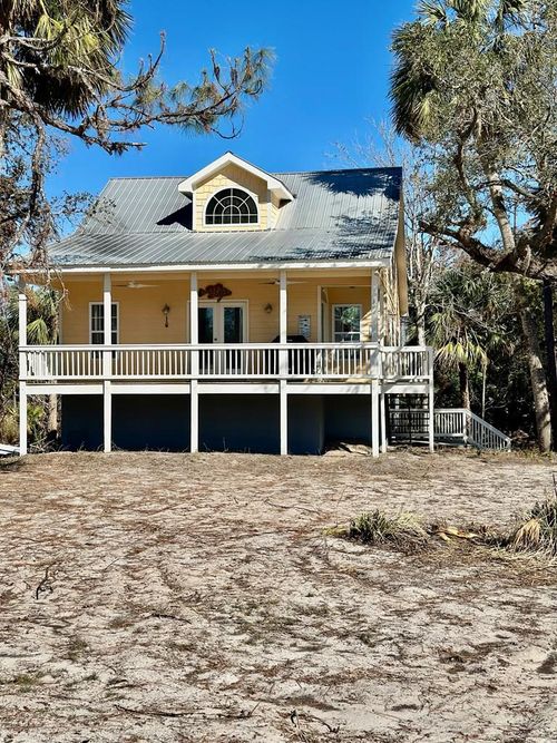 701 Se Second Ave, STEINHATCHEE, FL, 32359 | Card Image