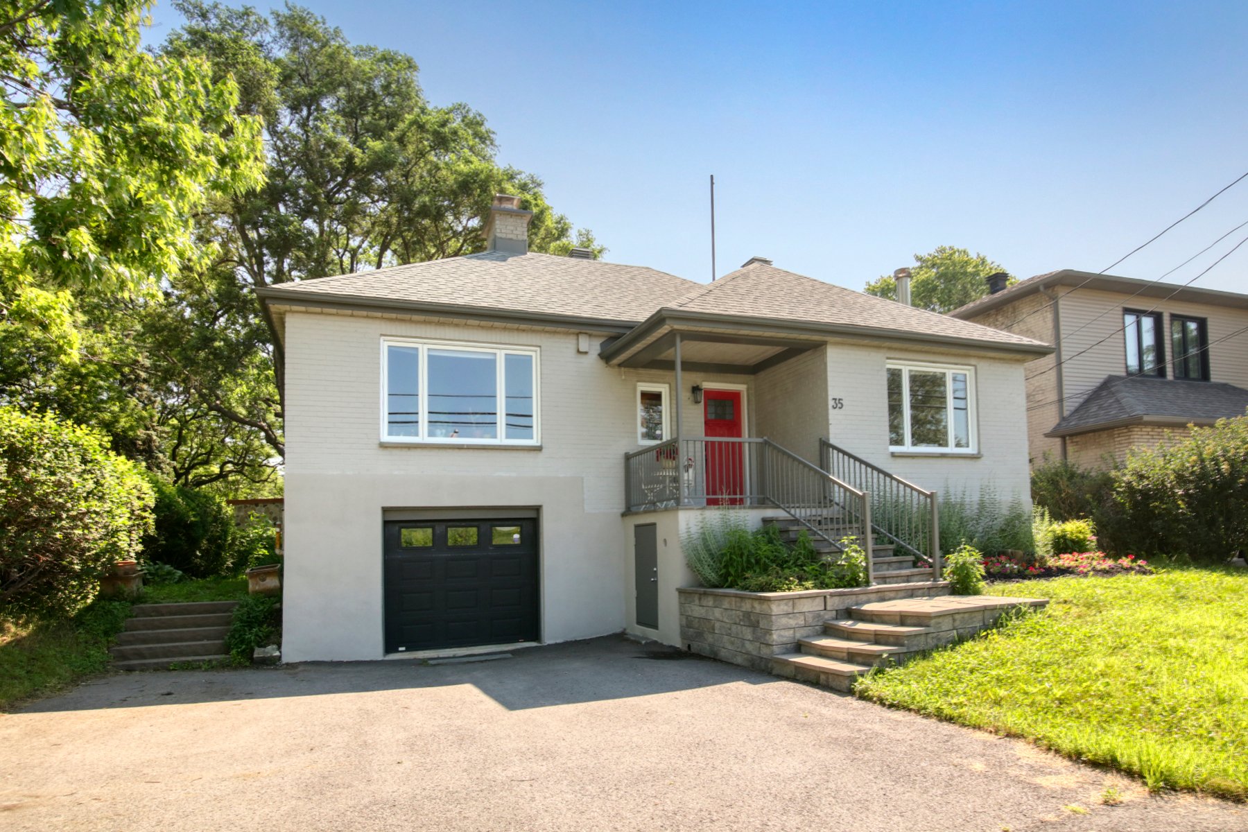 Residential in Saint-Lambert 3