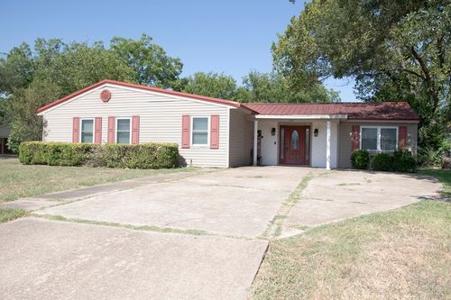 214 Red Bird Ln, Mexia, TX, 76667-3047 | Card Image