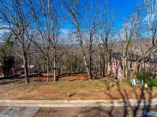2228 Briarcliff Road, Huntsville, AL, 35801 | Card Image