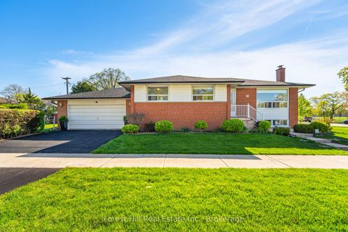 16 Bethwin Pl, Etobicoke, ON, M9R2C4 | Card Image