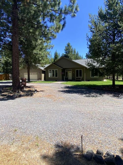 147853 Mabel Dr, La Pine, OR, 97739-8899 | Card Image
