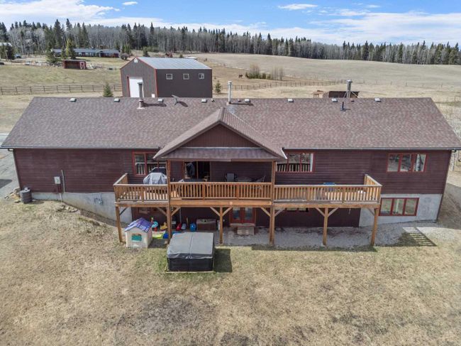 29508 Range Road 52 # 12, Home with 4 bedrooms, 3 bathrooms and 8 parking in Rural Mountain View County AB | Image 2