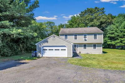 6205 Main Street, House other with 4 bedrooms, 2 bathrooms and null parking in Trumbull CT | Image 2