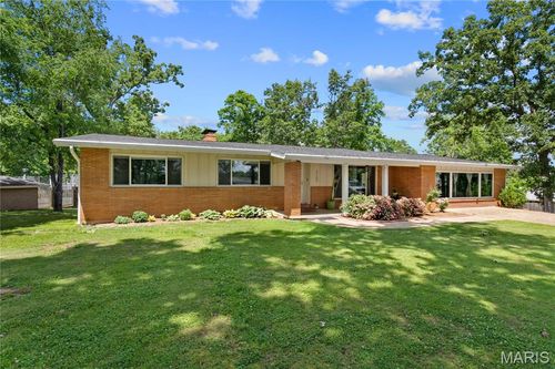 2105 Jackson Rd, Poplar Bluff, MO, 63901-2710 | Card Image