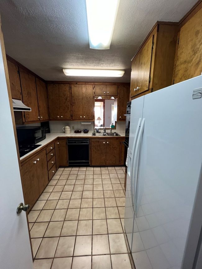 300 N State St, House other with 3 bedrooms, 2 bathrooms and 2 parking in Fort Davis TX | Image 23