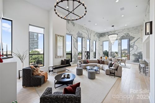 unit-615-127 N Tryon St, Charlotte, NC, 28202-1170 | Card Image