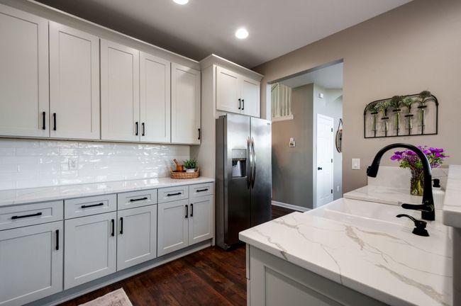 The home has a great floor plan for everyday living and entertaining with superb flow between the kitchen, dining room, great room and breakfast room. | Image 22