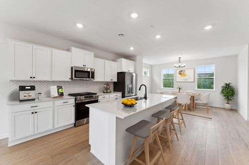 1517 Trellis Ln, Saint Paul, MN, 55101 | Card Image