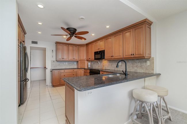 Kitchen | Image 16