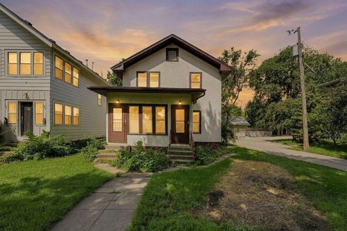 921 27th Ave Se, Minneapolis, MN, 55414-2816 | Card Image