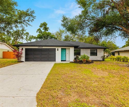 1047 Deer Hollow Way, SARASOTA, FL, 34232-5912 | Card Image