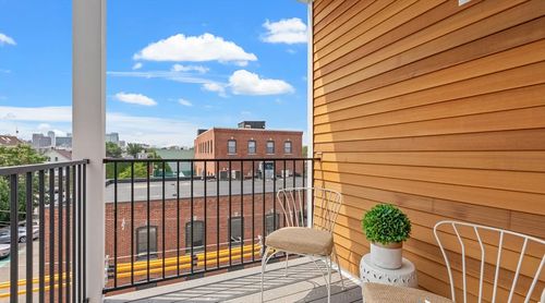 apt-104-14 Ward St, Somerville, MA, 02143-4262 | Card Image