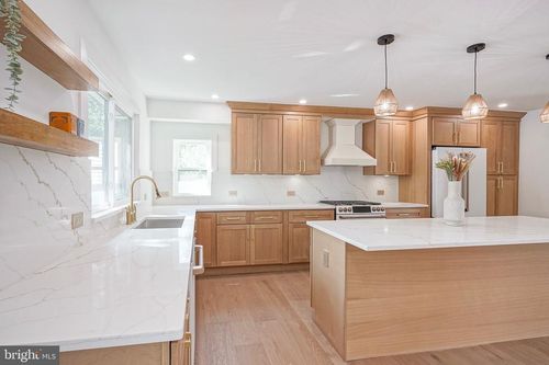 316 Farmdale Rd, MOORESTOWN, NJ, 08057-1724 | Card Image