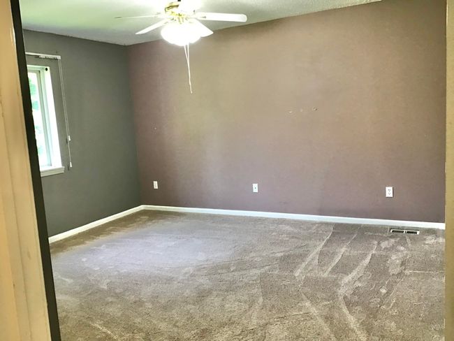 1077 Wedgewood Dr, Condo with 2 bedrooms, 3 bathrooms and null parking in Plainwell MI | Image 12