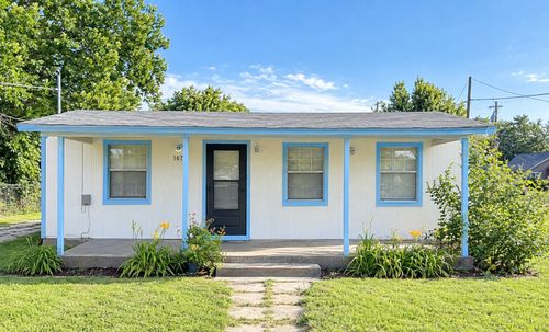 107 W College Street, Milford, TX, 76670 | Card Image