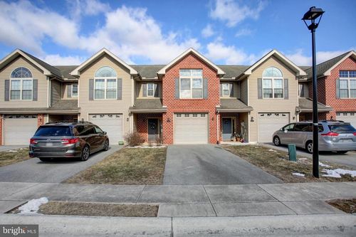 735 Bassett Dr, CHAMBERSBURG, PA, 17201-1723 | Card Image