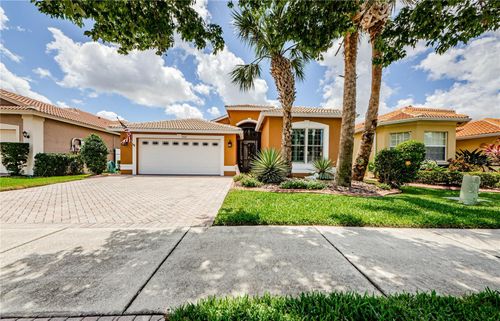 4947 Sandy Brook Cir, Wimauma, FL, 33598-4021 | Card Image