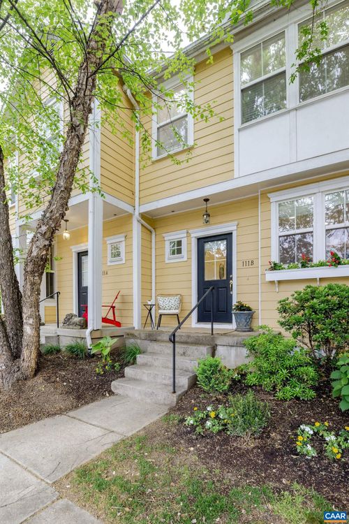 b-111 Melbourne Park Cir, CHARLOTTESVILLE, VA, 22901-3940 | Card Image