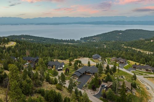 376 Ridge Line Dr, Lakeside, MT, 59922-9761 | Card Image