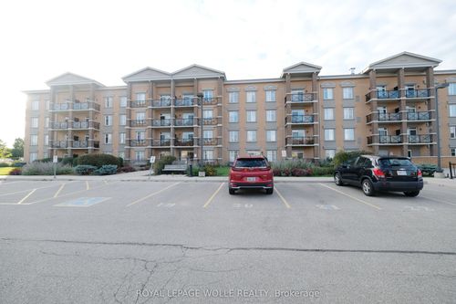 302-2 Colonial Dr, Guelph, ON, N1L0K8 | Card Image