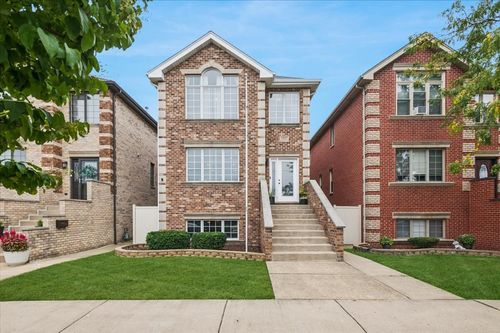 6829 W 64th Place, Chicago, IL, 60638 | Card Image