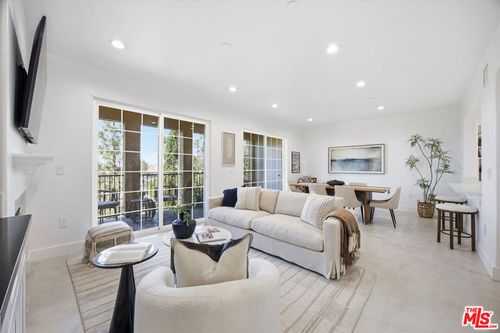 335-12975 Agustin Pl, Playa Vista, CA, 90094-2301 | Card Image