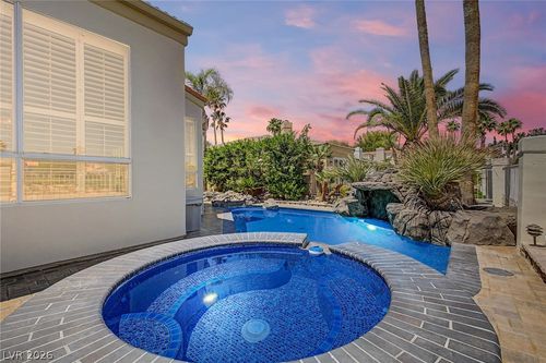 7456 Orange Haze Way, Las Vegas, NV, 89149-6402 | Card Image