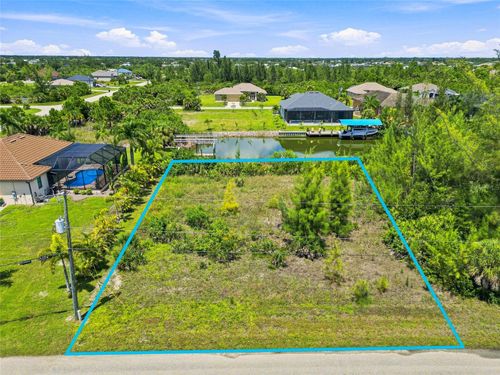 10462 Poughkeepsie Cir, PORT CHARLOTTE, FL, 33981 | Card Image