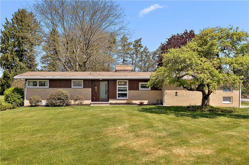 123 Central Dr, Butler, PA, 16001-1403 | Card Image