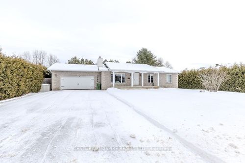 103 Stoneyfield Rd, Pembroke, ON, K8B1B4 | Card Image