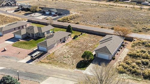 476 S Soaring Eagle Dr, Pueblo West, CO, 81007-6063 | Card Image