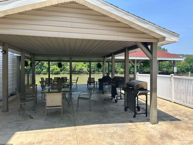 7205 University Commons Dr, Condo with 4 bedrooms, 4 bathrooms and 3 parking in Morgantown WV | Image 31