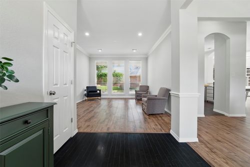 3402 Blue Forest Dr, Arlington, TX, 76001-4826 | Card Image