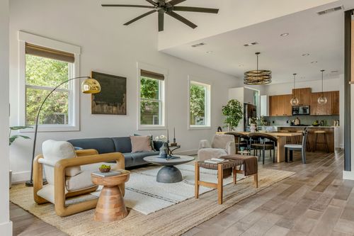 1-4405 Jinx Ave, Austin, TX, 78745-1026 | Card Image