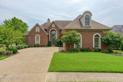 1511 Crosstimbers Dr, Louisville, KY, 40245-8411 | Card Image