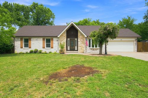 608 Meadow Rd, El Dorado, KS, 67042-4012 | Card Image