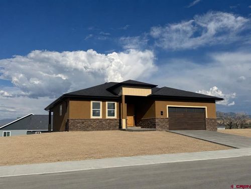 3819 Chestnut Dr, Montrose, CO, 81401 | Card Image