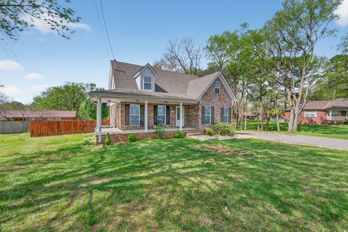 961 Fairlane Dr, Lewisburg, TN, 37091-3811 | Card Image