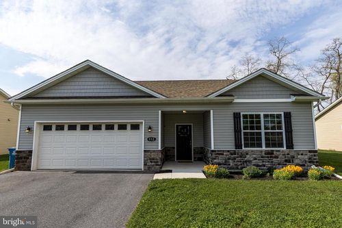 912 Cavalry St, CARLISLE, PA, 17013-1503 | Card Image