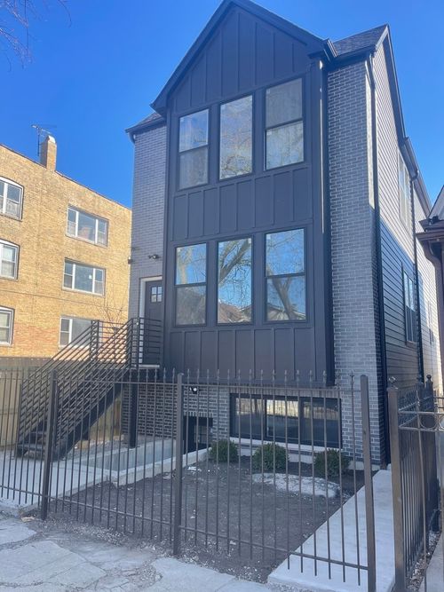 530 N Lawndale Ave, Chicago, IL, 60624-1224 | Card Image
