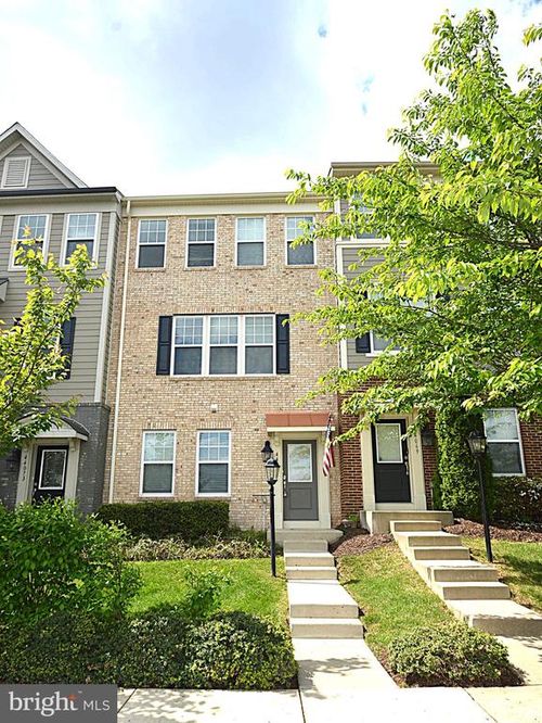 44071 Eastgate View Dr, CHANTILLY, VA, 20152-6121 | Card Image
