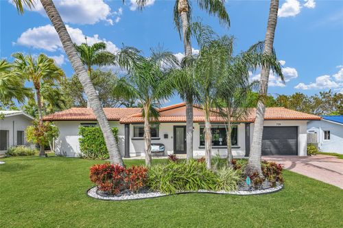 739 Se 9th Ave, Deerfield Beach, FL, 33441-5745 | Card Image